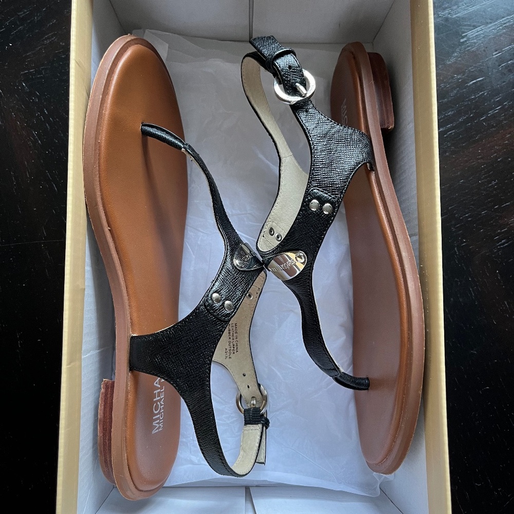 The MICHAEL Michael Kors® MK Plate Thong sandal